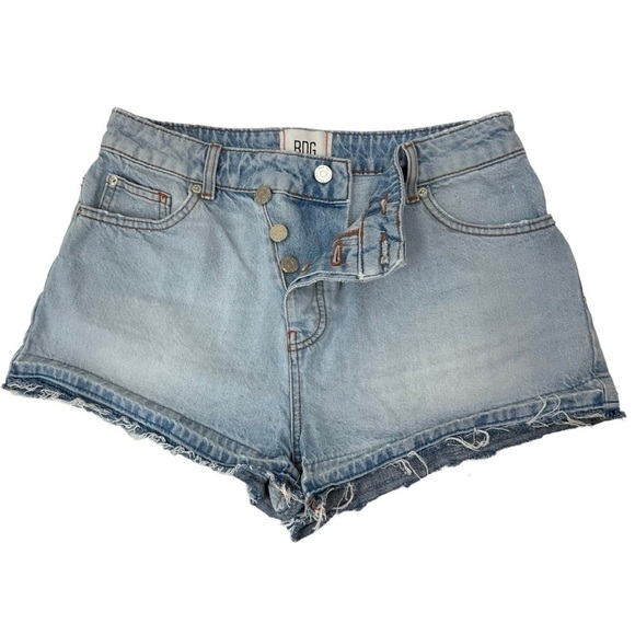 BDG Asymmetrical A-Line Cutoff Denim Short, 29 - Picture 4 of 12